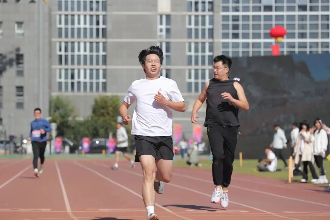 超燃超熱血！社科賽斯考研代表隊(duì)參加2023海淀街道首屆“同心杯”地區(qū)運(yùn)動會！